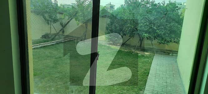 لیک سٹی ۔ سیکٹر ایم ۔ 1 لیک سٹی,رائیونڈ روڈ,لاہور میں 4 کمروں کا 12 مرلہ مکان 4.0 کروڑ میں برائے فروخت۔