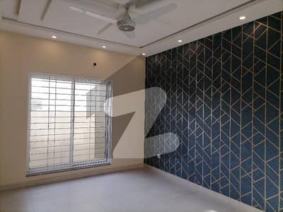 10 MARLA HOUSE AVAILABLE FOR RENT IN BAHRIA TOWN TIPU SULTAN BLOCK