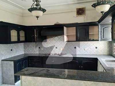 f11 400sy 5bed house available for rent