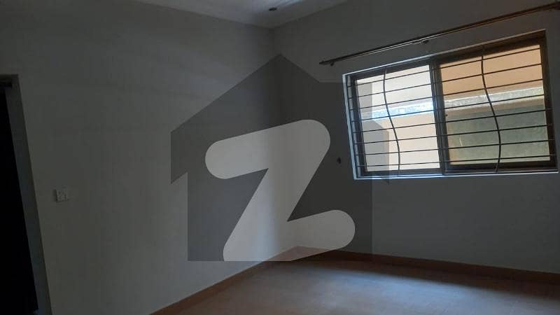 7.5 Marla Beautiful House For Sale In Habibullah Colony