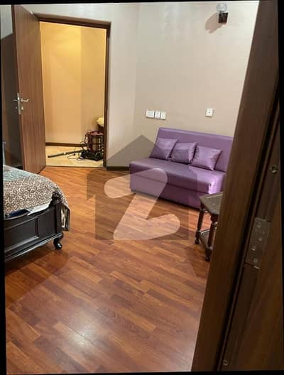 1-Kanal FURNISHED Upper Portion with SEPERATE GATE 3-Bed TV Lounge Kitchen