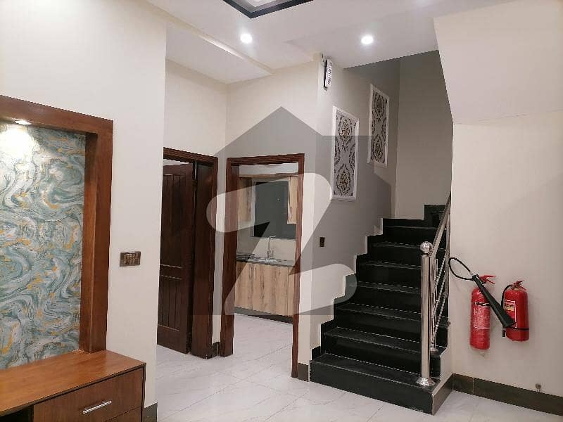 10 MARLA LOWER PORTION AVAILABLE FOR RENT IN BAHRIA GULBAHAR BLOCK