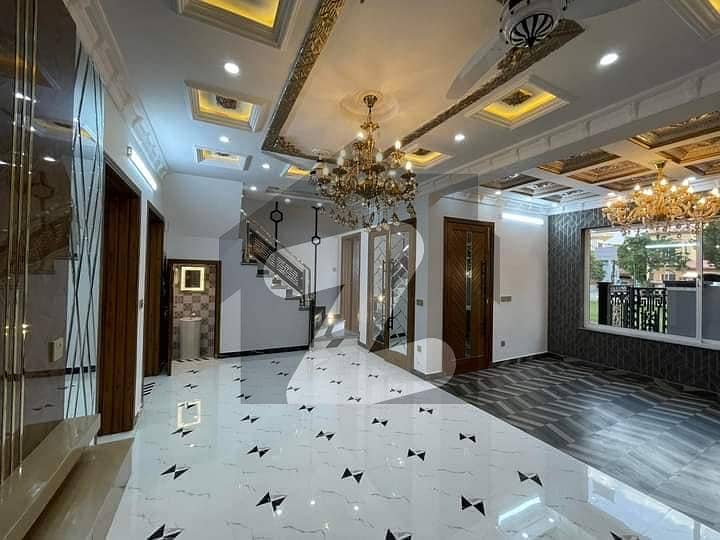 5 Marla Luxury House Available For Rent in Bahria Town Phase 8