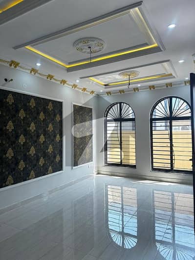 5 Marla Brand New house For Sale And Direct Meeting With Owner In Park View City Lahore.