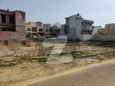 لیک سٹی۔ سیکٹر ایم 7 ۔ بلاک سی 3 لیک سٹی ۔ سیکٹرایم ۔ 7,لیک سٹی,رائیونڈ روڈ,لاہور میں 7 مرلہ رہائشی پلاٹ 1.05 کروڑ میں برائے فروخت۔ لیک سٹی۔ سیکٹر ایم 7 ۔ بلاک سی 3 لیک سٹی ۔ سیکٹرایم ۔ 7,لیک سٹی,رائیونڈ روڈ,لاہور میں 7 مرلہ رہائشی پلاٹ 1.05 کروڑ میں برائے فروخت۔