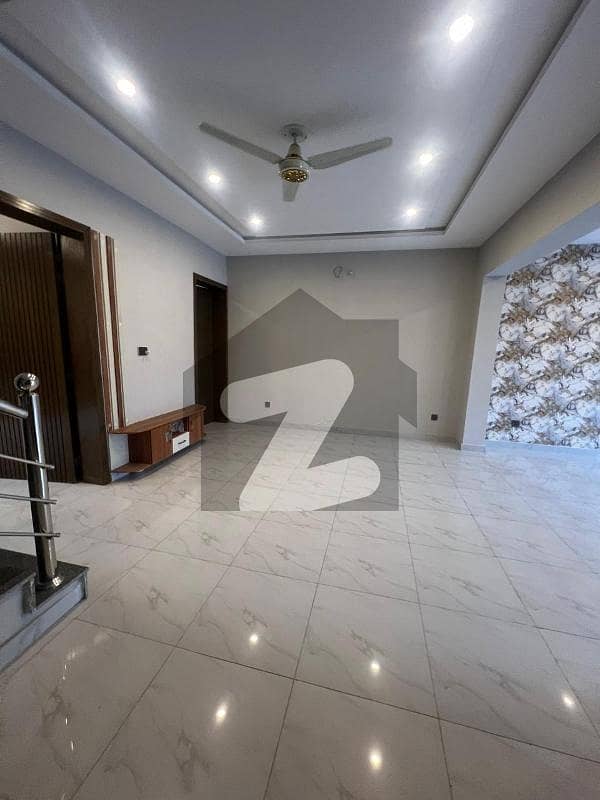5 MARLA HOUSE FOR SALE Park View Block H, Park View City, Islamabad