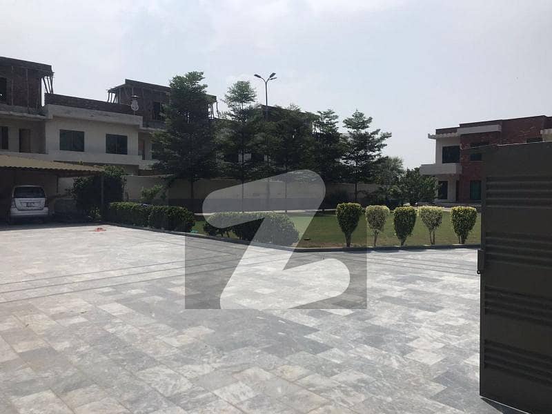 Luxurious Farm House Prime Location For Sale Luxurious Farm House Prime Location For Sale