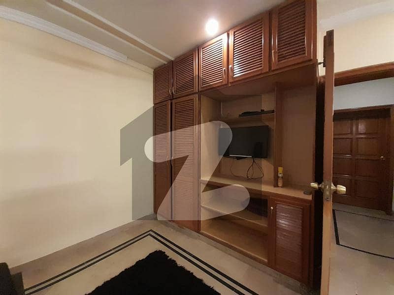 1 Kanal Fully Furnished Basement Available For Rent In DHA PHASE 4