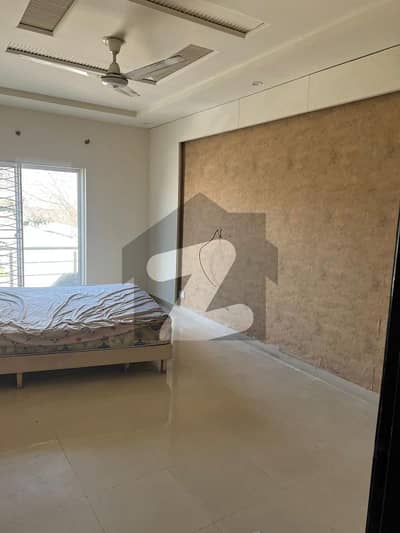 بحریہ ٹاؤن سیکٹر سی بحریہ ٹاؤن,لاہور میں 5 کمروں کا 10 مرلہ مکان 3.4 کروڑ میں برائے فروخت۔