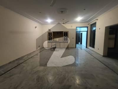 7 MARLA HOUSE FOR RENT IN MARGALLA TOWN