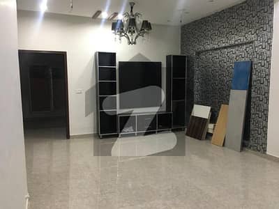 10 Marla House For Sale in Sector C, Bahria Town Lahore