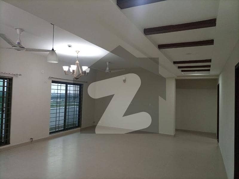 Ideal Location 12 Marla Apartment Available For Sale In Askari 11 Sector B