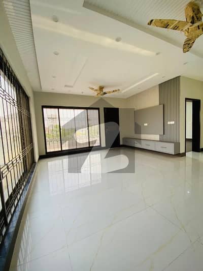 DHA Phase 5 Block M 1 Kanal 3 Bed Brand New Upper Portion For Rent