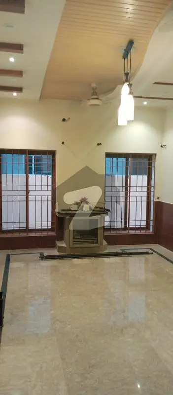10 Marla House For Sale In Sector C, Bahria Town Lahore