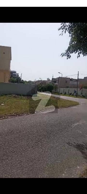 Dha Phase 8 Ex Air Avenue P Block 38 Marla Corner 2 Side Open Plot For Sell