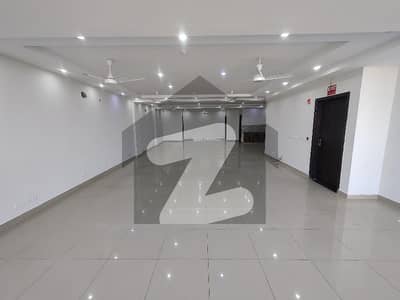 8 Marla 4th Floor Available For Rent In DHA Phase 6 Raya