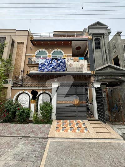 الرحمان گارڈن فیز 2 الرحمان گارڈن,لاہور میں 5 کمروں کا 4 مرلہ مکان 1.23 کروڑ میں برائے فروخت۔
