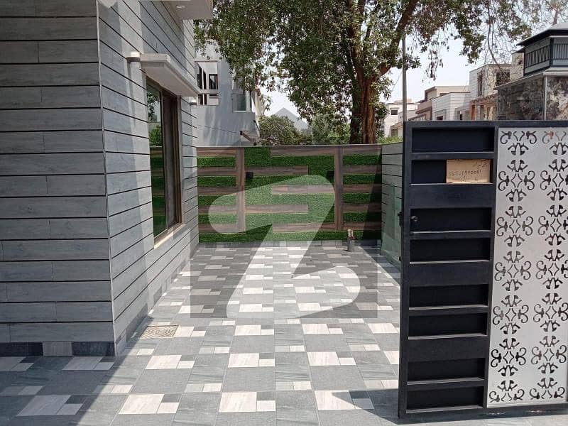 10 MARLA BRAND NEW LUXURY HOUSE FOR SALE IN BAHRIA TOWN LAHORE