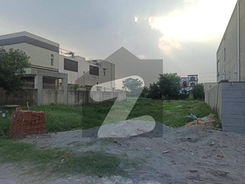DIRECT Paper Available 1 Kanal Plot in DHA Phase 7 Block X For Sale