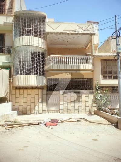 نارتھ ناظم آباد ۔ بلاک ایل نارتھ ناظم آباد,کراچی میں 6 کمروں کا 11 مرلہ مکان 5.6 کروڑ میں برائے فروخت۔