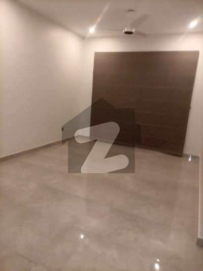 Ideal Prime Location Lower Portion Is Available For rent In Karachi