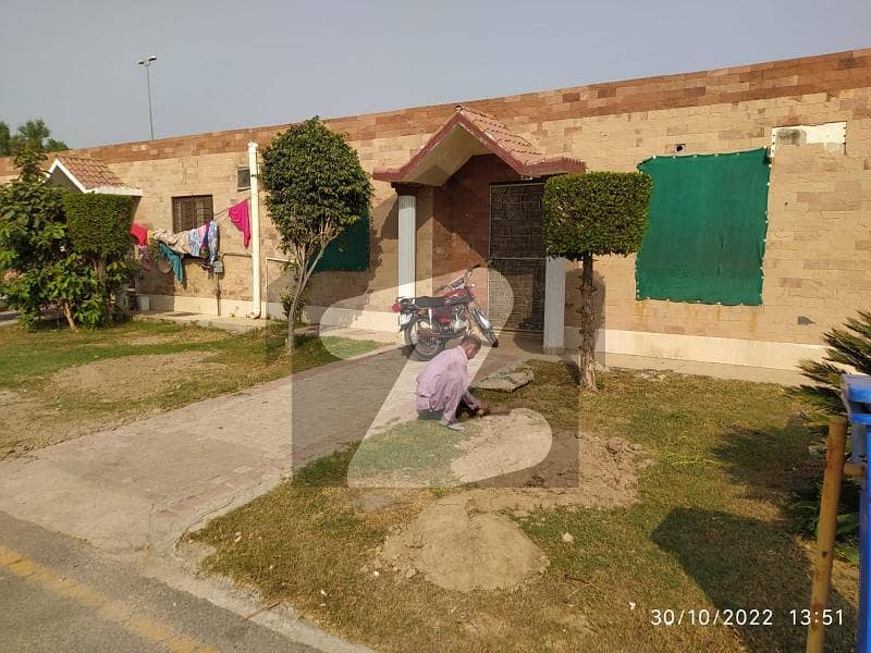 5 Marla single storey house (Villa) for sale in Block Central Bahria Orchard lahore.