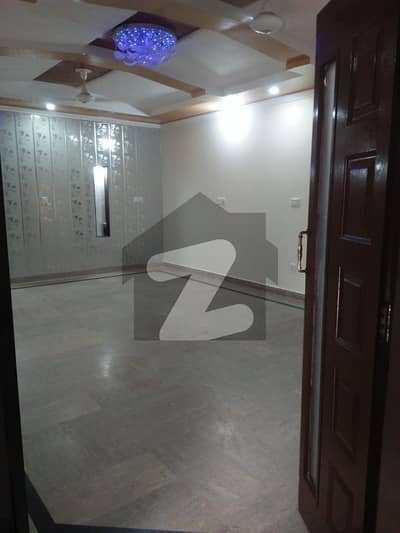 10 Marla Upper Portion With Gas Available For Rent In Bahria Town Lahore.