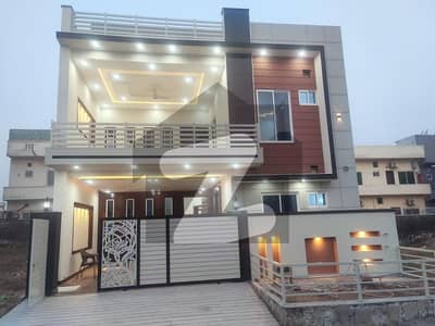 Faisal Town - F-18 200 Square Yards House Up For Rent