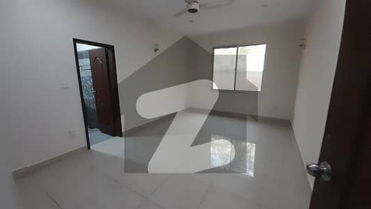 350 Yard House With Servant Quarter Safe With All Amenities