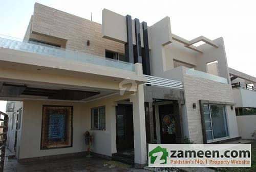 1 Kanal Original Mazhar Munir Designed - Facing Park Ultra Modern House In Phase 5 For Sale