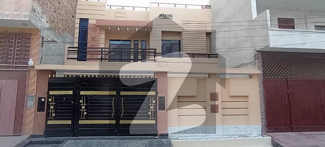گلشنِ اقبال رحیم یار خان میں 6 کمروں کا 7 مرلہ مکان 2.0 کروڑ میں برائے فروخت۔