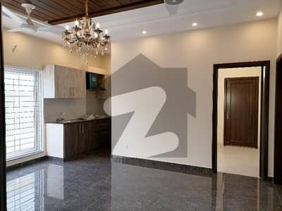 10 MARLA UPPER PORTION AVAILABLE FOR RENT IN BAHRIA TOWN RAFI BLOCK