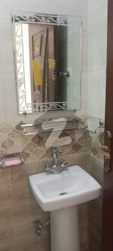 جوبلی ٹاؤن ۔ بلاک سی جوبلی ٹاؤن,لاہور میں 4 کمروں کا 3 مرلہ مکان 50.0 ہزار میں کرایہ پر دستیاب ہے۔