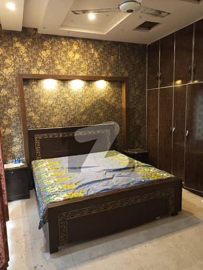 بحریہ ٹاؤن سیکٹر سی بحریہ ٹاؤن,لاہور میں 5 کمروں کا 10 مرلہ مکان 3.15 کروڑ میں برائے فروخت۔