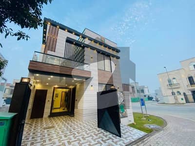 بحریہ ٹاؤن سیکٹر ای بحریہ ٹاؤن,لاہور میں 3 کمروں کا 5 مرلہ مکان 65.0 ہزار میں کرایہ پر دستیاب ہے۔