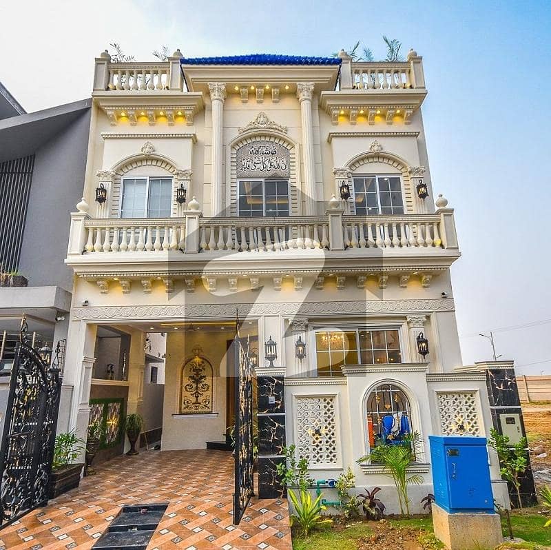 5 MARLA BRAND NEW DESIGNER LUXURY HOUSE FOR RENT IN DHA PHASE 9 TOWN