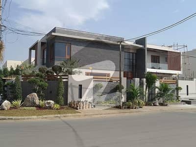 1000 Sq Yards Modern Unique House For Sale In Phase VIII
