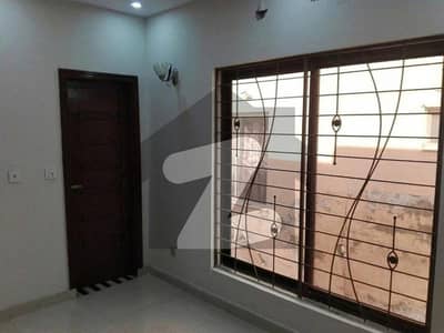 Upper Portion Of 8 Marla House Is Available For Rent In Bahria Town - Usman Block Lahore