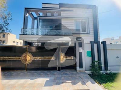 10 Marla Like Brand New House For Rent In Bahria Town