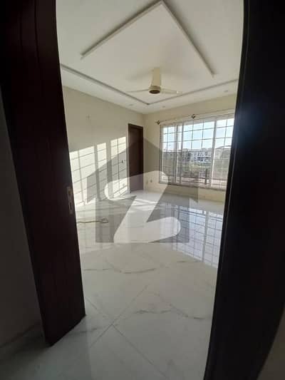 Bahria Enclave Islamabad 10 Marla Brand New Upper Portion For Rent Fully Develop Sector