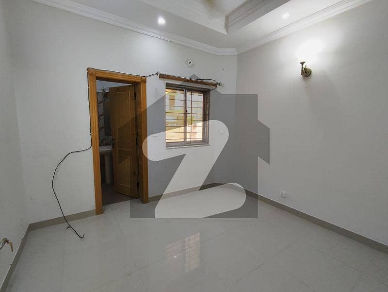 35x70 10 Marla New House For Rent G-13