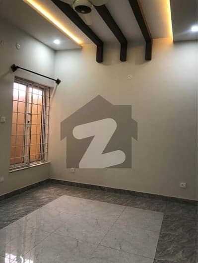 01 BED LUXURY SUDIO AVAILBLE FOR RENT AT GULBERG GREEEN ISLAMABAD