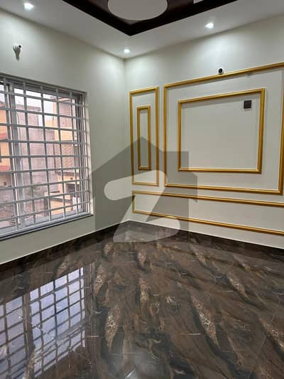 5.5 Marla Brand New House For Sale And Direct Meeting With Owner In Park View City Lahore.