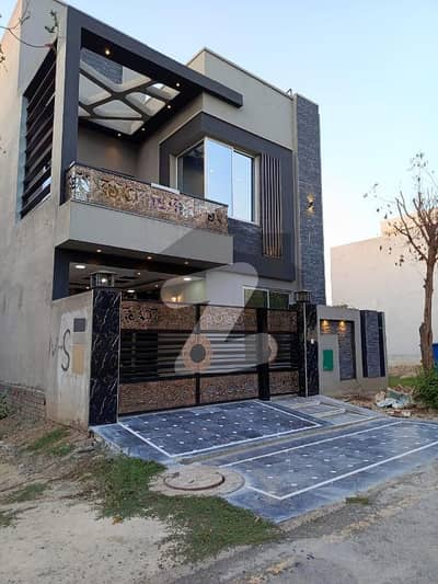 5 MARLA VERY BEAUTIFULL CONSTRUCTED LUXURY HOUSE FOR SALE AT VERY HOT LOCATION IN PHASE 2 BAHRIA ORCHARD LAHORE NEAR SCHOOL PARK MASJID AND SUPER MARKETS