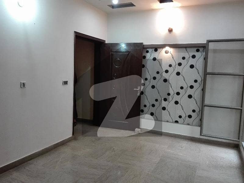 لالہ زار گارڈن لاہور میں 3 کمروں کا 3 مرلہ مکان 1.2 کروڑ میں برائے فروخت۔