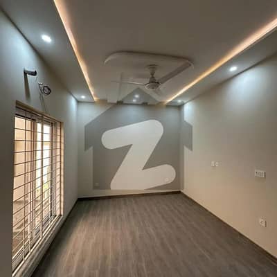 5 Marla Hot Location House For Sale In Jinnah Block ,Lahore