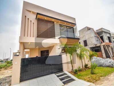 6 Marla Brand New Luxury Corner House For rent Top Location Of DHA 9 Town Lahore