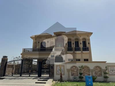 1 Kanal Excellent fully finished house near Park And Sector Mosque.