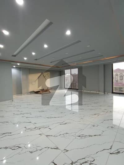 5 Marla commercial hall (partition 8 Marla) facing main boulevard available for rent