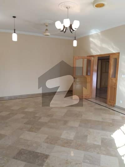 G10 beautiful Three Bed Portion For Rent